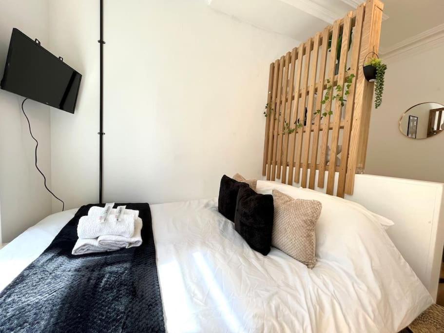 Apartamento Flat 12, 10 St John'S Road Bournemouth Exterior foto